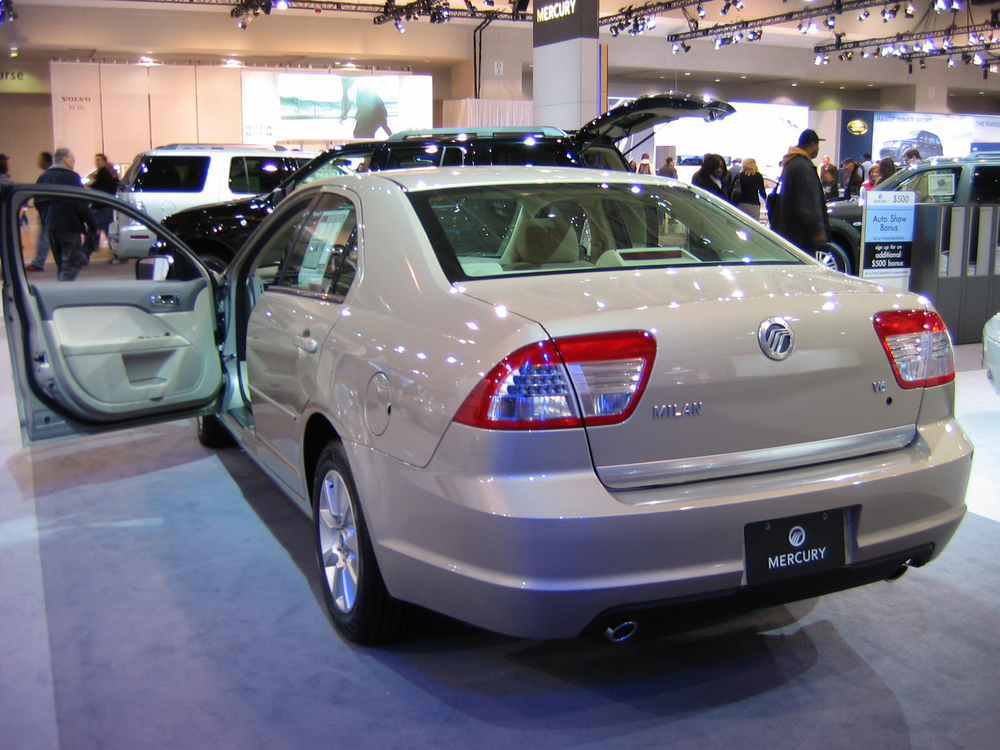 Launch of Ford Fusion Hybrid and Mercury Milan Hybrid