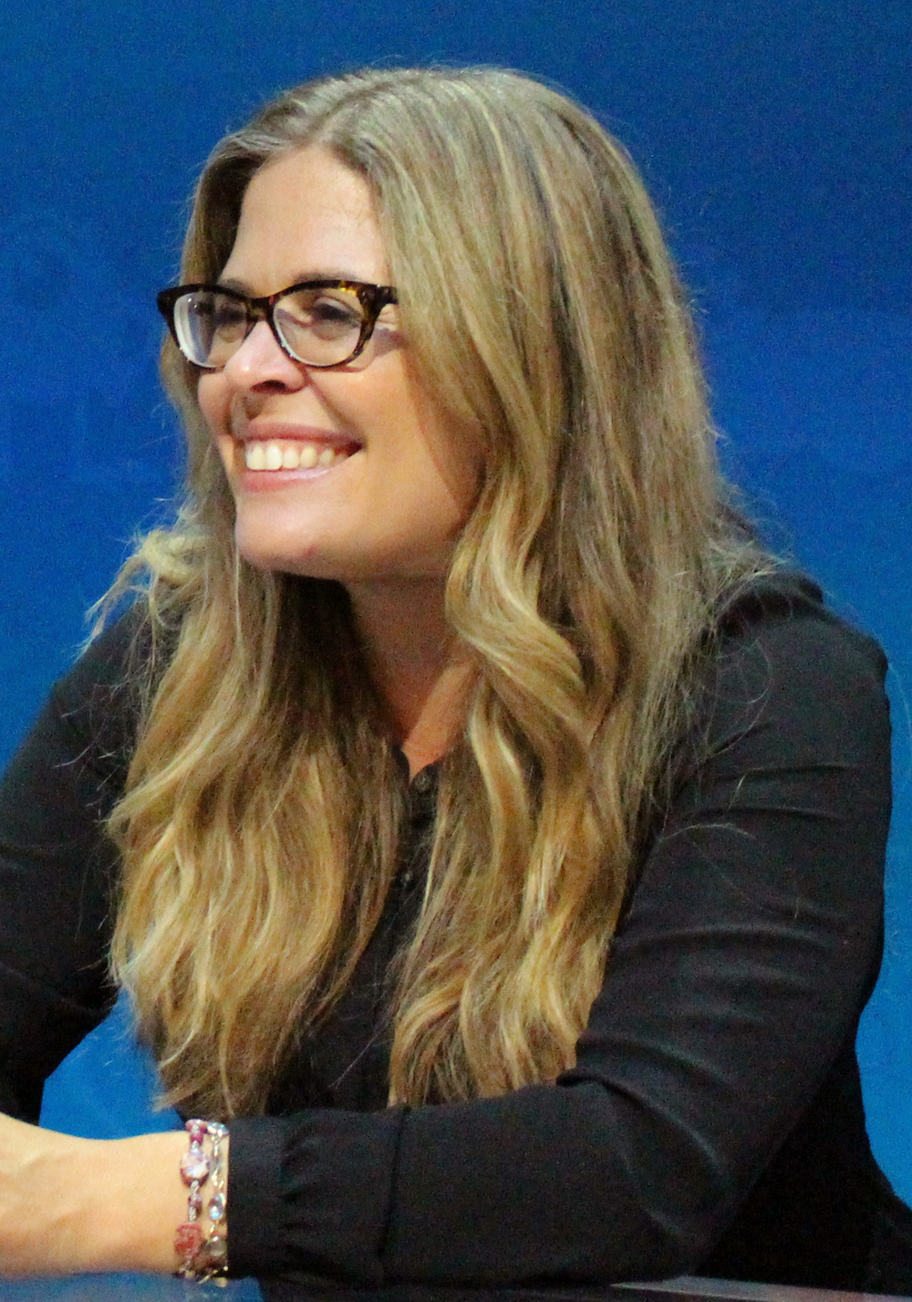 Disney Promotes Jennifer Lee as Co-Director
