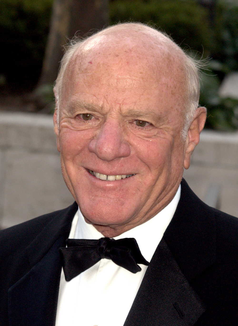 Barry Diller Expresses Interest in Buying CNN