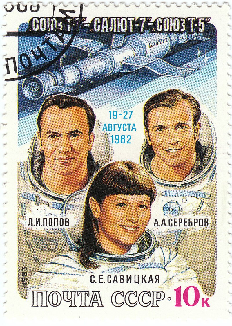 First Mixed Gender Crew on Space Station