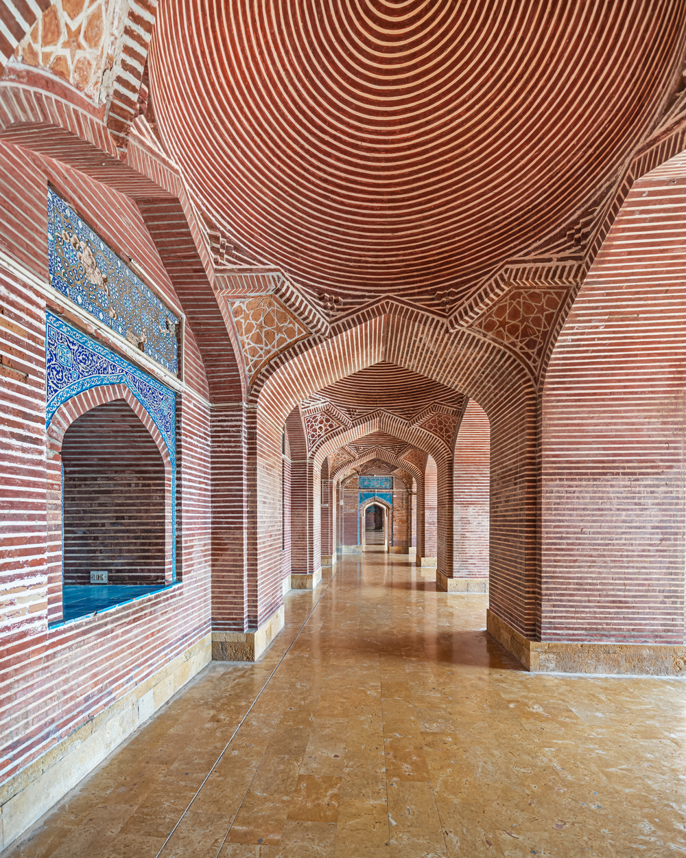 Shah Jahan Mosque: Architectural Marvel in Thatta