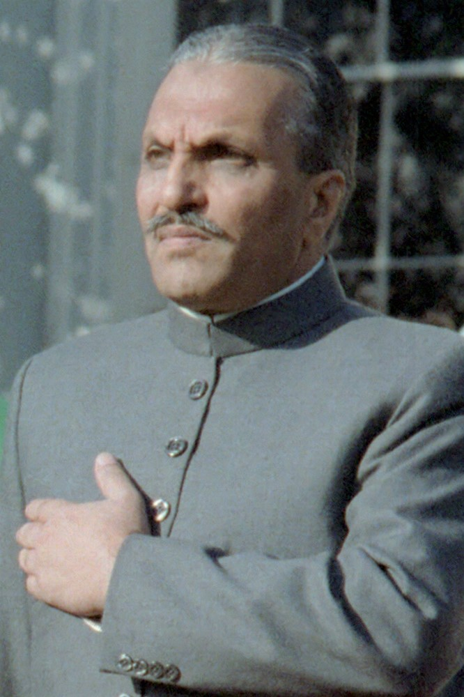 General Zia-ul-Haq ousts Prime Minister Zulfikar Ali Bhutto in military coup.