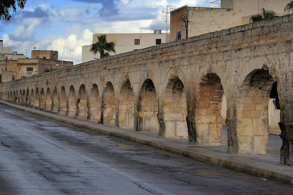 Building the Wignacourt Aqueduct: A Water Supply System in Progress