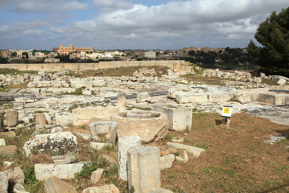 Transformation of Melita to Medina: Evolution of a Roman settlement into a medieval city.