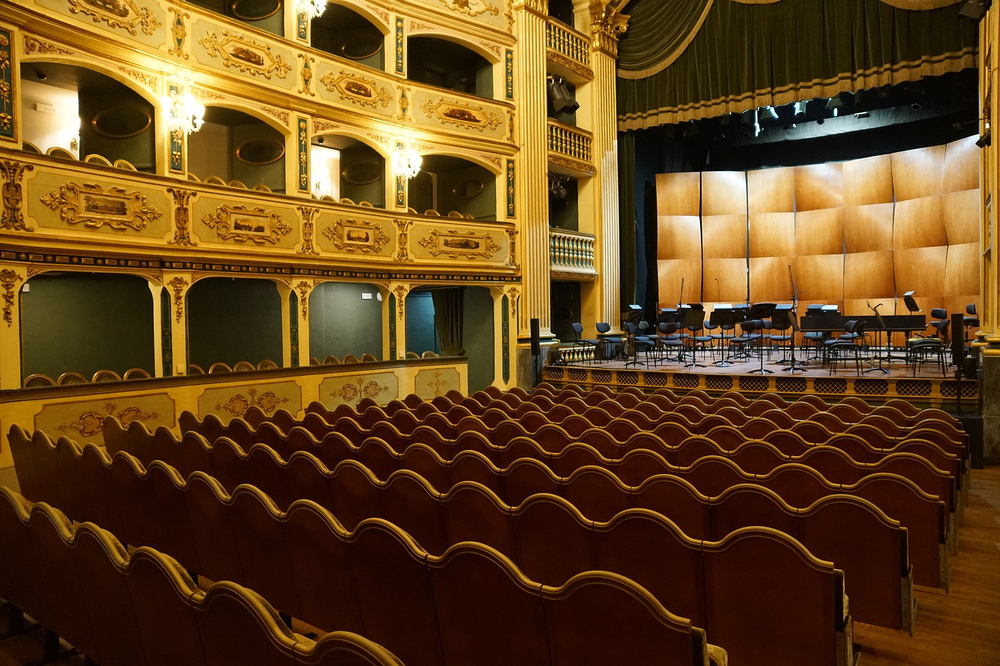 Opening of Manoel Theatre in Valletta with Merope by Scipione Maffei.