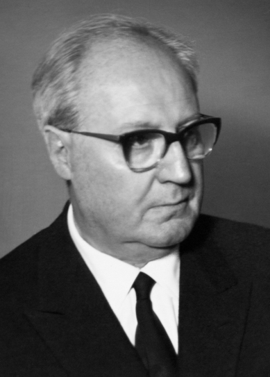 Giuseppe Saragat, Italy's first Socialist president, brings political diversity to the presidency.