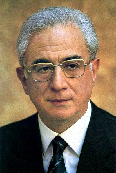 Francesco Cossiga: Political Career and Presidency in Italy.