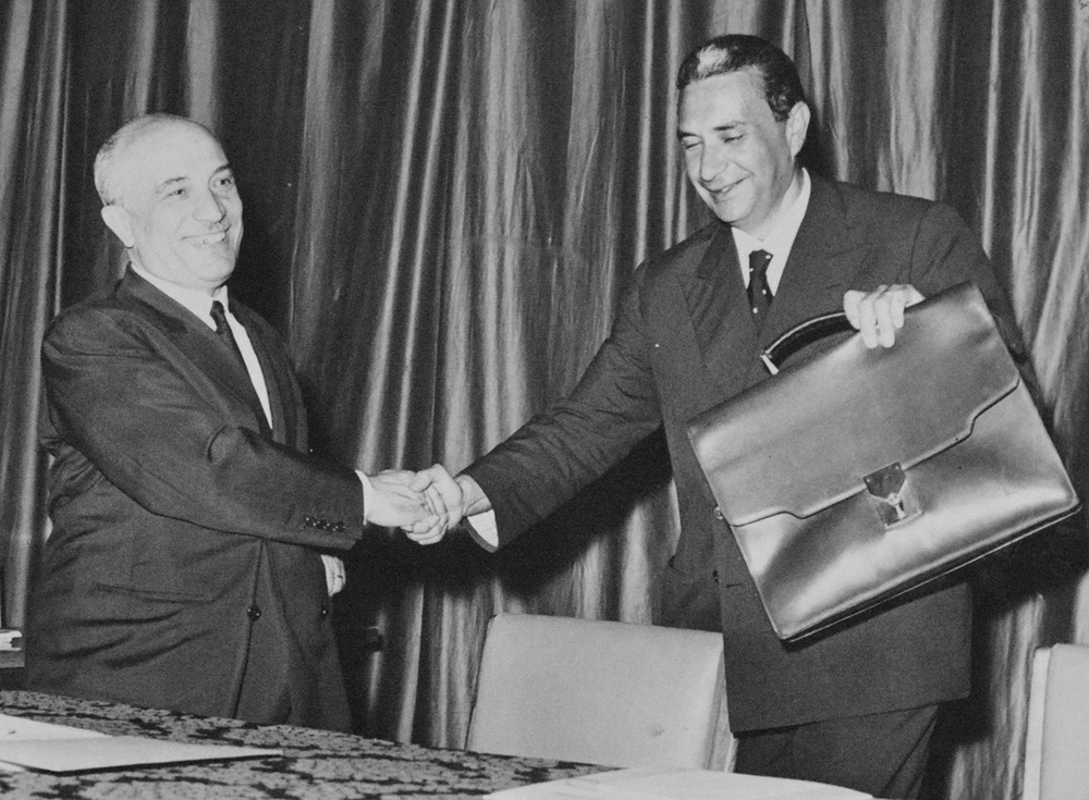 Amintore Fanfani's return as Prime Minister of Italy for a second term.
