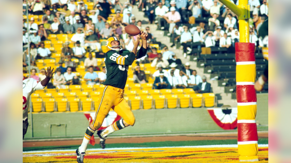 The Inaugural Super Bowl: Uniting the NFL and AFL on the Field for the First Time