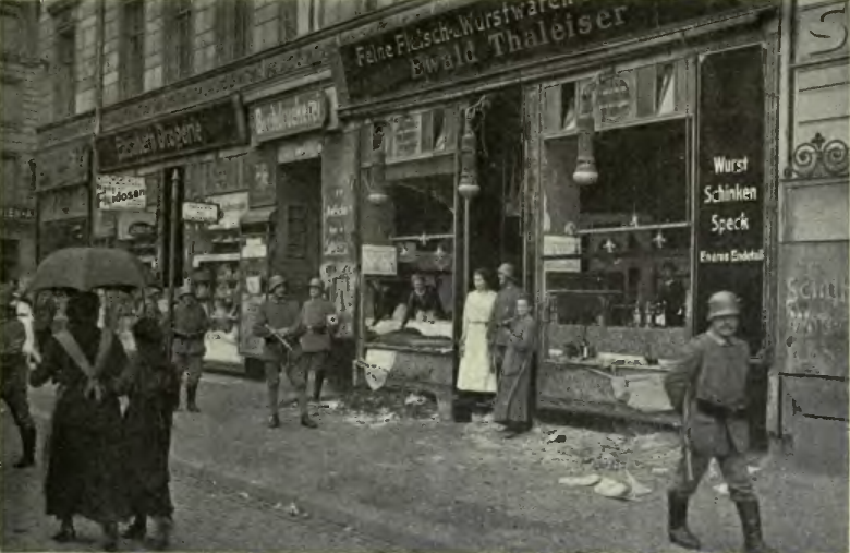 British declares blockade on German ports during World War I