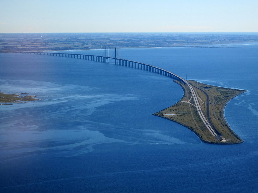 Öresund Bridge connects Denmark and Sweden in the year 2000.