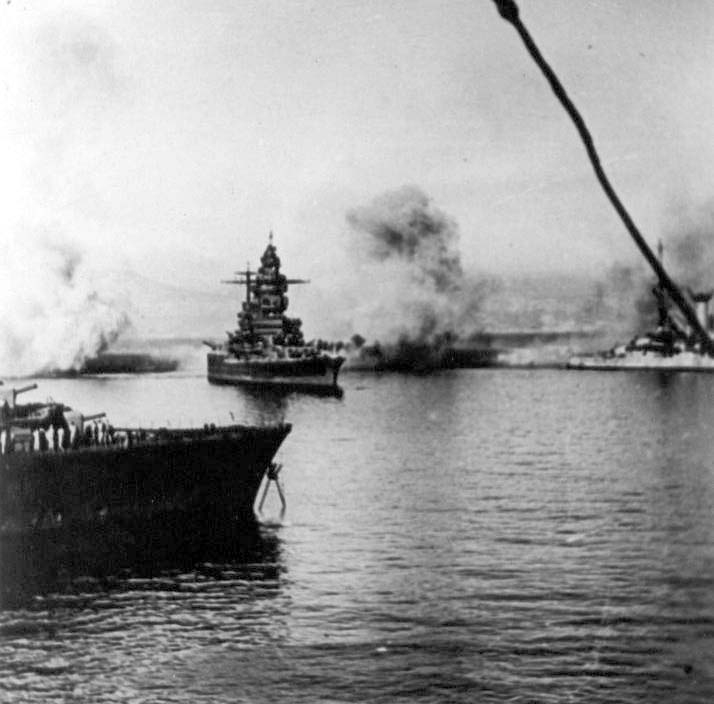 British attack and destroy French navy