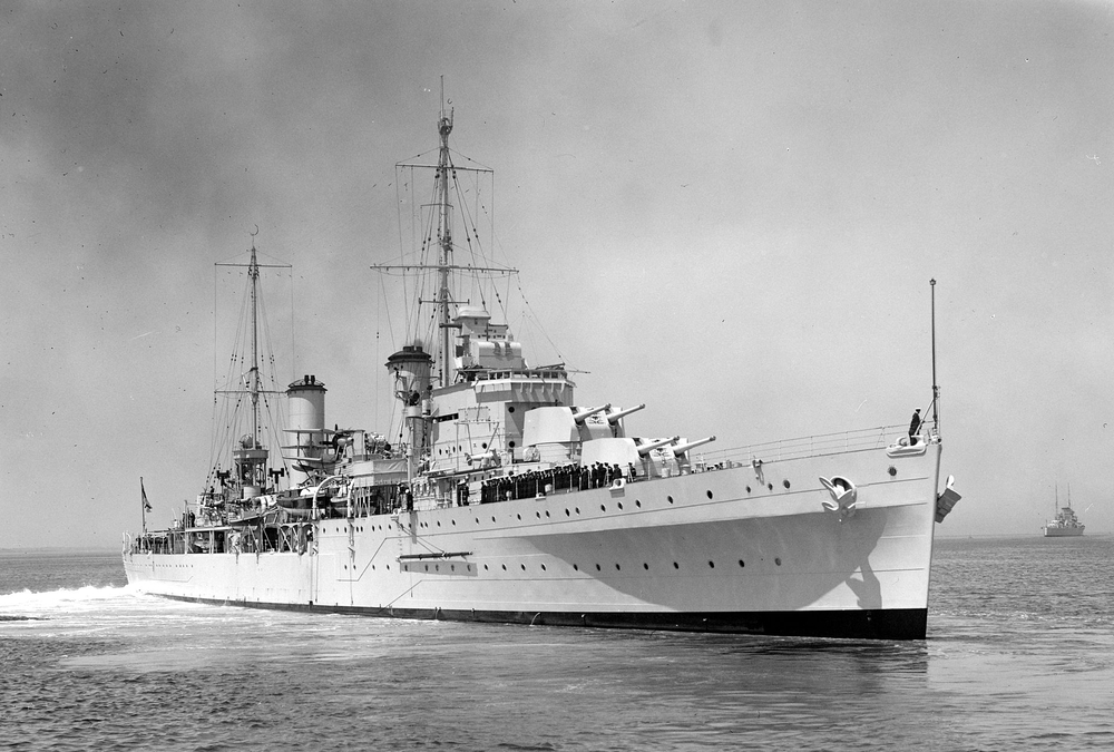 HMAS Sydney and Kormoran sink each other