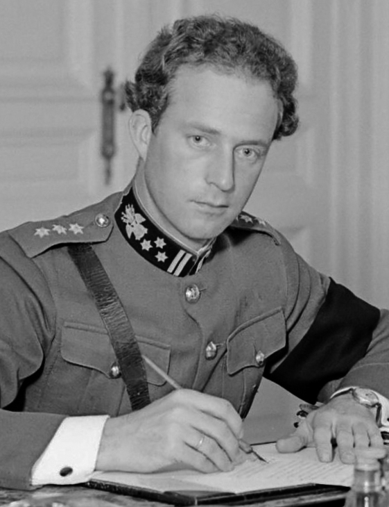 King Leopold III surrenders to Germany
