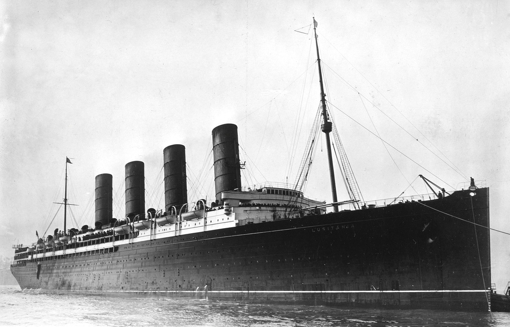 RMS Lusitania sunk by German U-boat, escalating tensions with Germany.