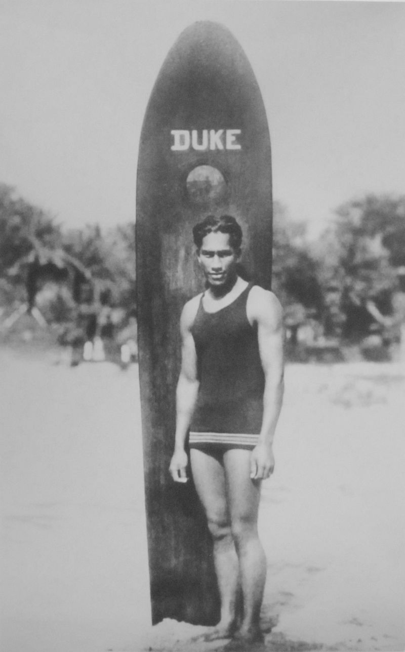 Duke Kahanamoku Popularize Surfing