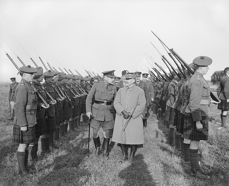 Allied Powers Unify Command Under Foch to Counter German Offensive in WWI