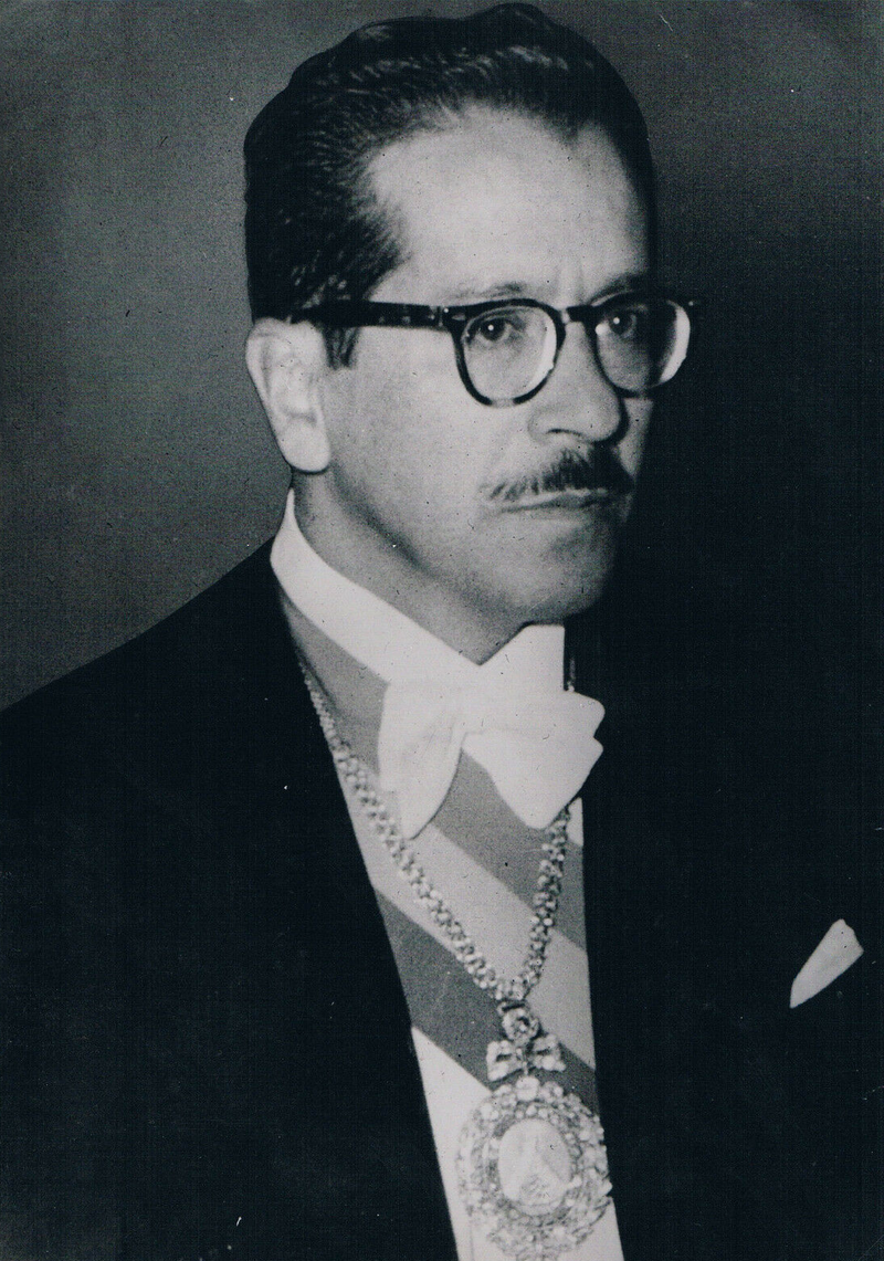 Election of Hernán Siles Zuazo Signals Return to Democracy