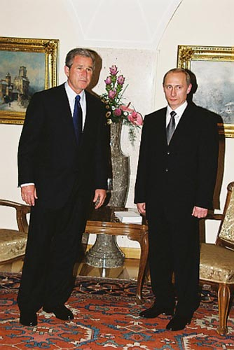 Bush meets Putin in Slovenia