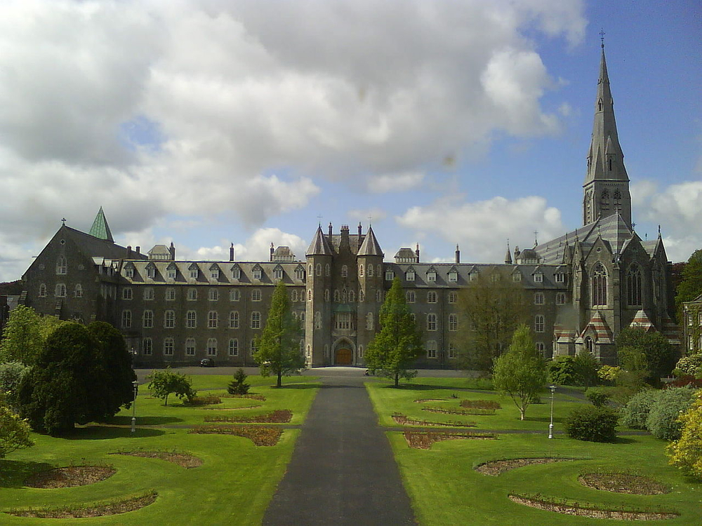Establishment of prestigious educational institution focusing on Catholic education.
