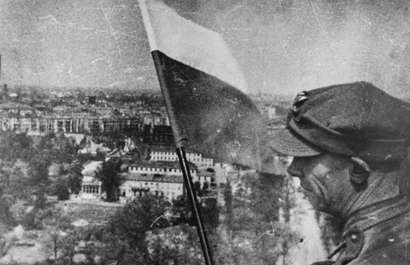 Capital relocation: Krakow to Warsaw.