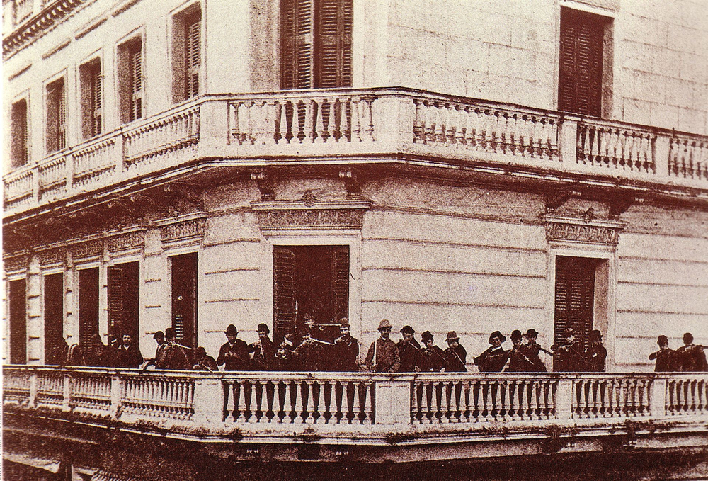 Revolutionary movement ousts President José Félix Uriburu through the Park revolution.