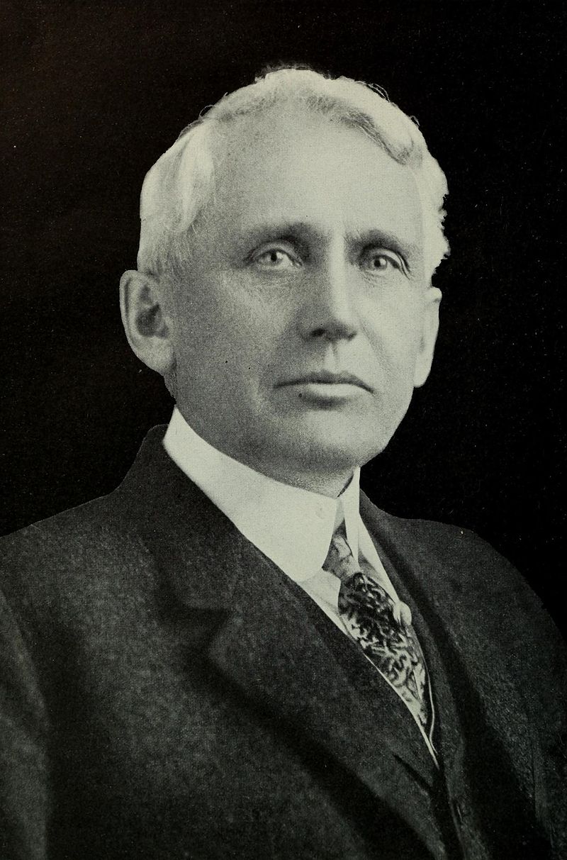 Nobel Prize for Frank Kellogg: Promoting Peace through Briand-Kellogg Pact.
