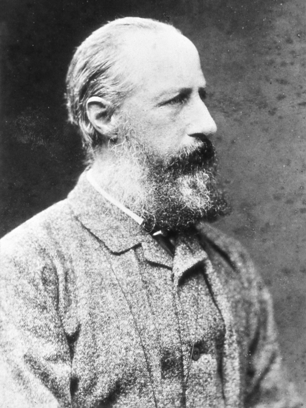 Governor Gordon's pivotal role in Fiji through Armed Constabulary and Fort Canarvon.