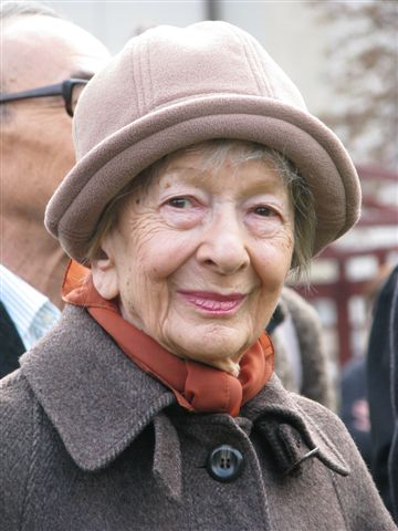Wisława Szymborska: Nobel Laureate Elevates History and Human Reality in Poetry
