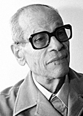 Naguib Mahfouz: Nobel Laureate & Pioneer of Arabic Literature