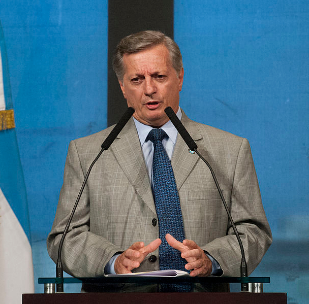 Paradise Papers Reveal Shell's Offshore Deals with Juan José Aranguren