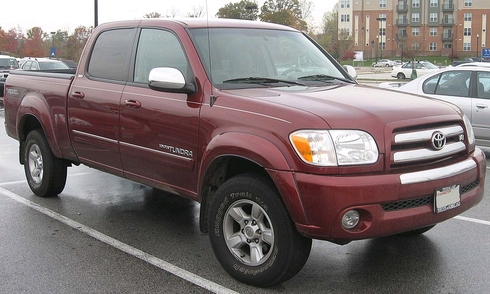 Toyota Replaces the T100 with the Full-Size Tundra