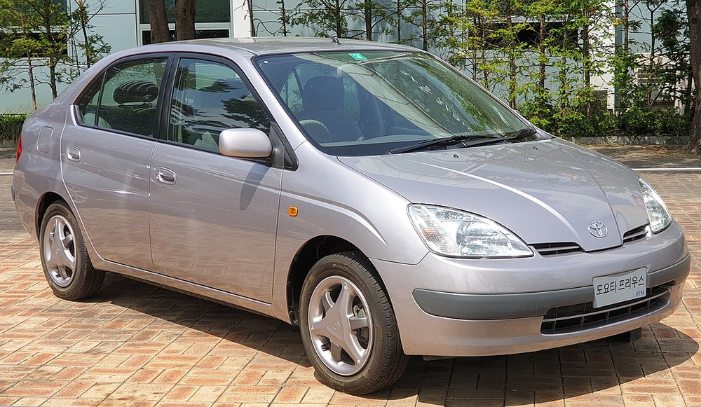Introduction of the First-Generation Toyota Prius