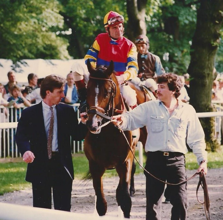 Gato Del Sol triumphs under Eddie Delahoussaye in 1+1⁄4 miles at fast conditions in 2:02.4