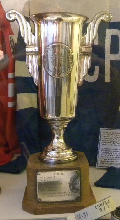 Canada wins gold, Soviet Union silver, Sweden bronze in Oslo, Norway.
