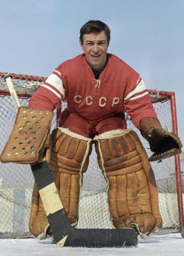 Soviet Union wins gold, Czechoslovakia silver, Canada bronze. Prague hosts. Czechoslovakia hosts.