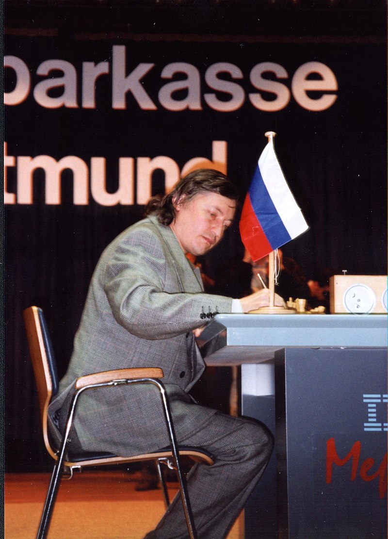 Anatoly Karpov Retains FIDE World Title in 1998