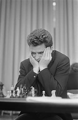 Boris Spassky wins World Chess Championship