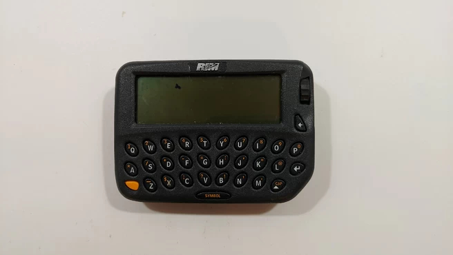 The first BlackBerry device, the BlackBerry 850 pager, was released.