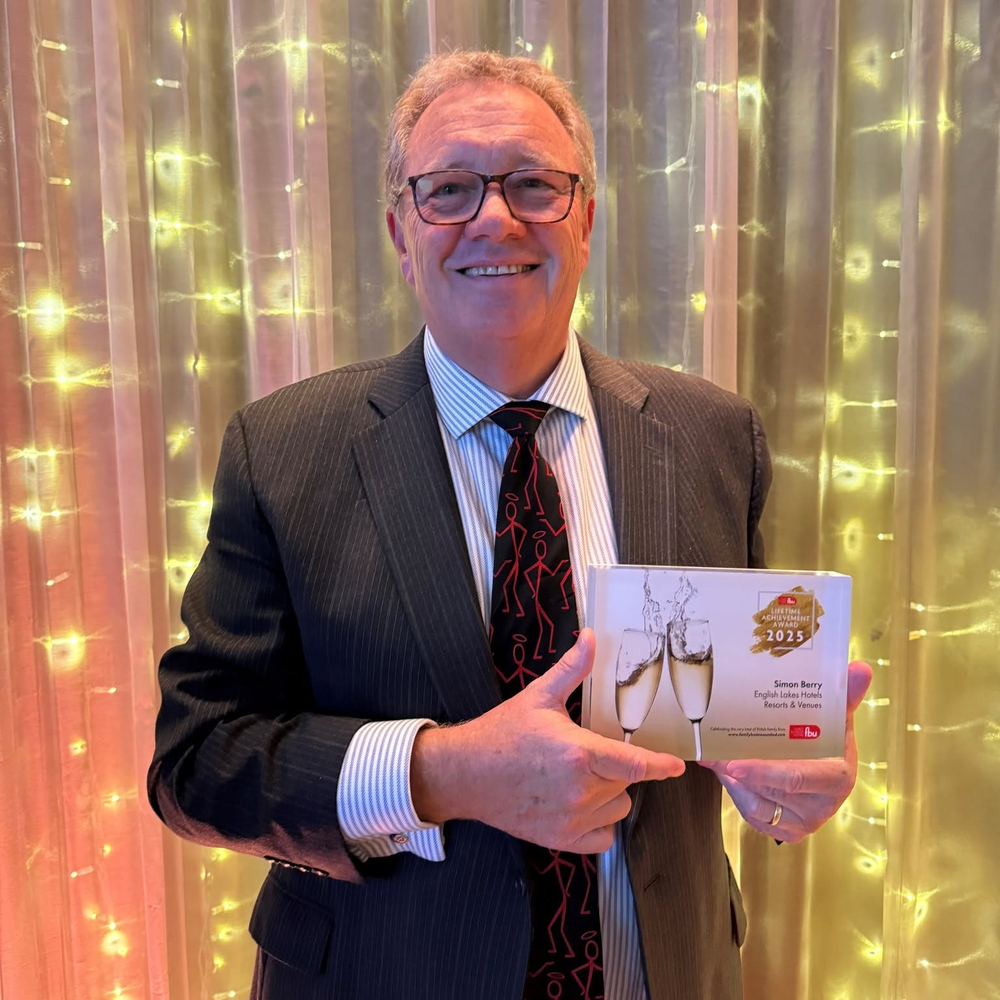 Simon Berry Receives Family Business Lifetime Achievement Award