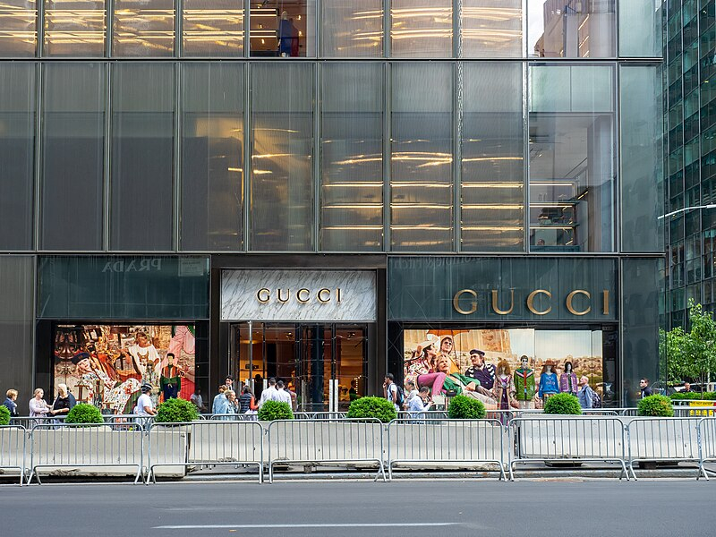 Gucci's Sales and Leadership Overview