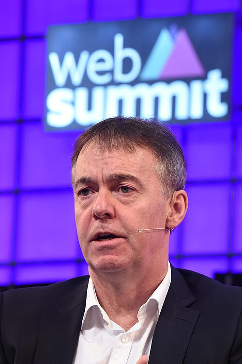 Jeremy Darroch Becomes Executive Chairman
