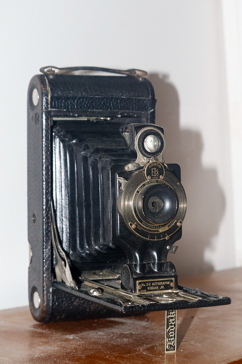 No. 2C Autographic Kodak Junior Folding Camera and Kodak’s Early Autographic Film Era