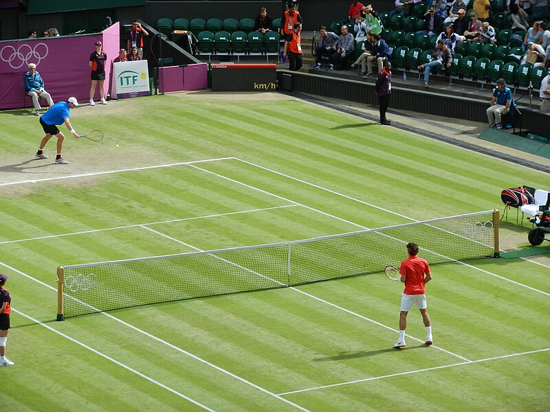 Murray defeats Federer in Olympics final