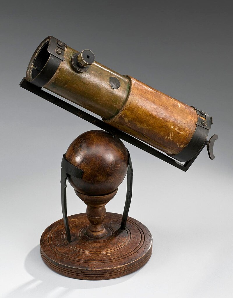 Newton's Innovations in Reflecting Telescopes