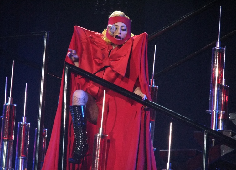 Gaga's The Fame Ball Tour Highlights