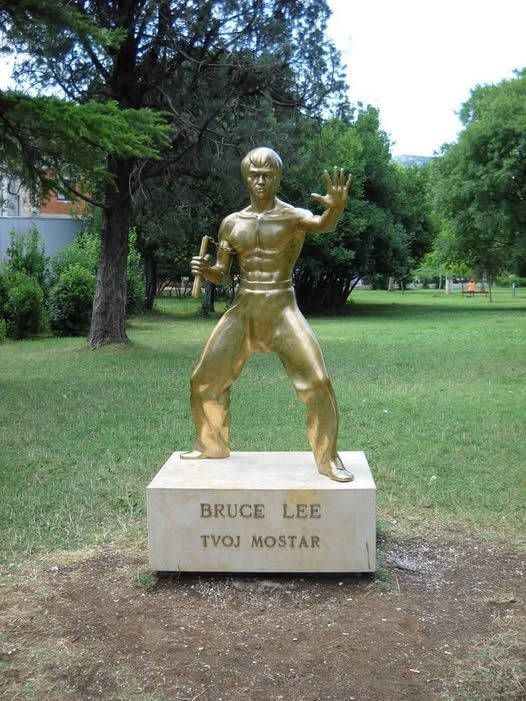Statue of Bruce Lee Unveiled in Mostar