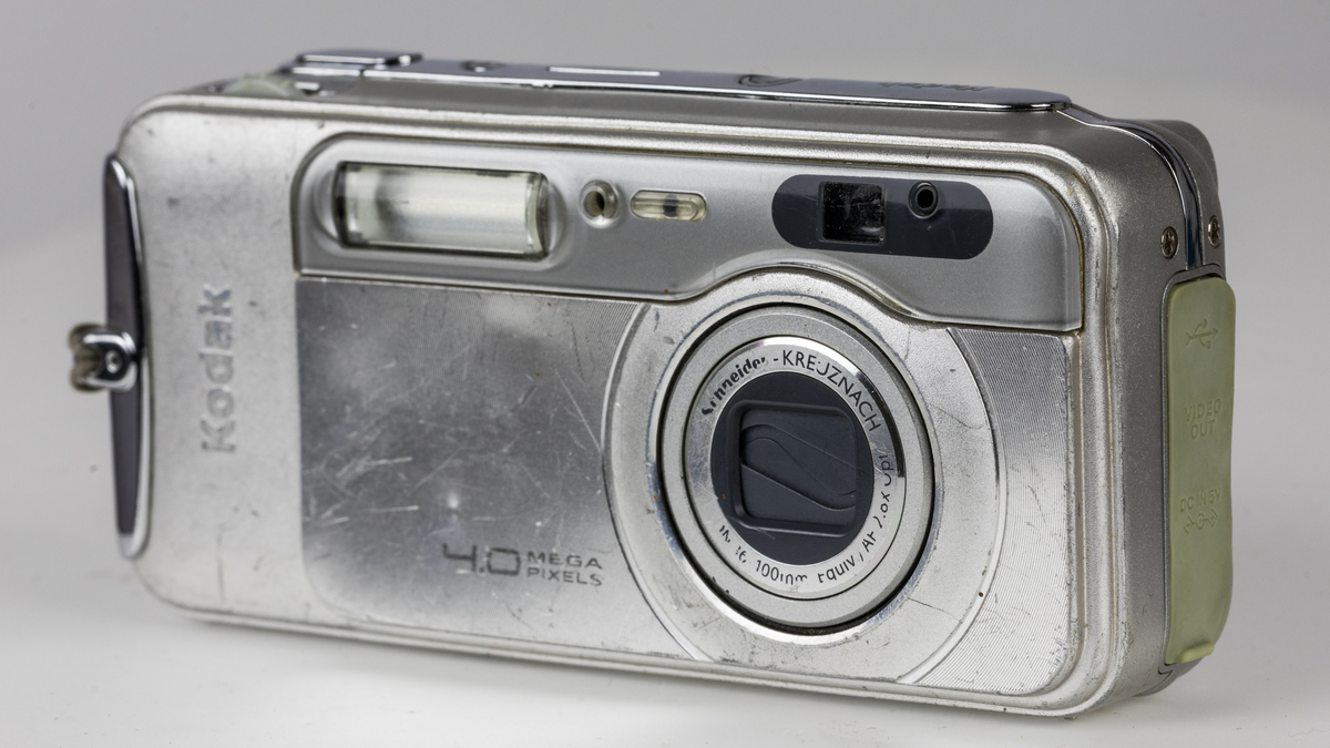 Moment image for Launch of Kodak EasyShare series