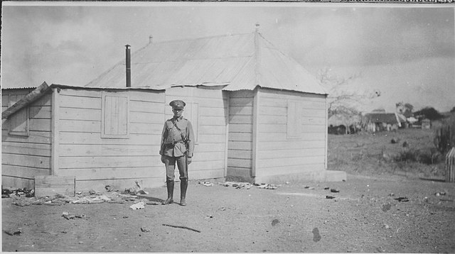 Moment image for Rebel Urbina seizes Fort Amsterdam in Curaçao, kidnaps governor Fruytier.