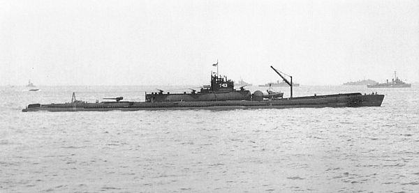 Moment image for Submarine attack on Le Havre during WWI caused civilian casualties and ship sinkings.